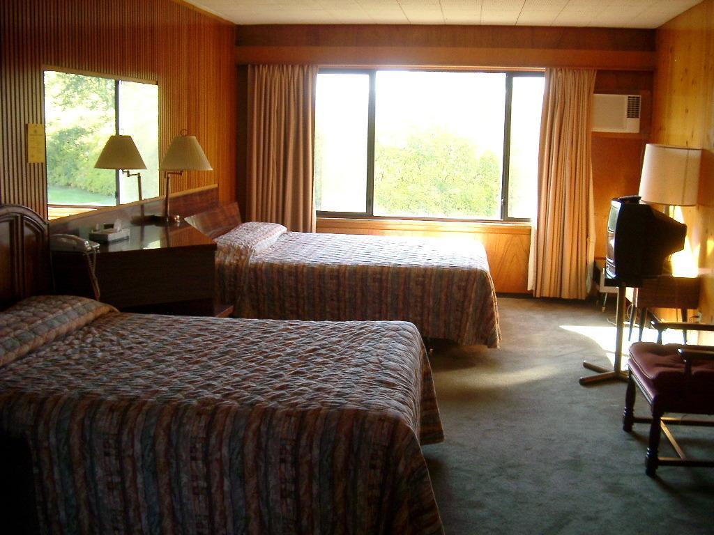 Airport Inn クイネル エクステリア 写真