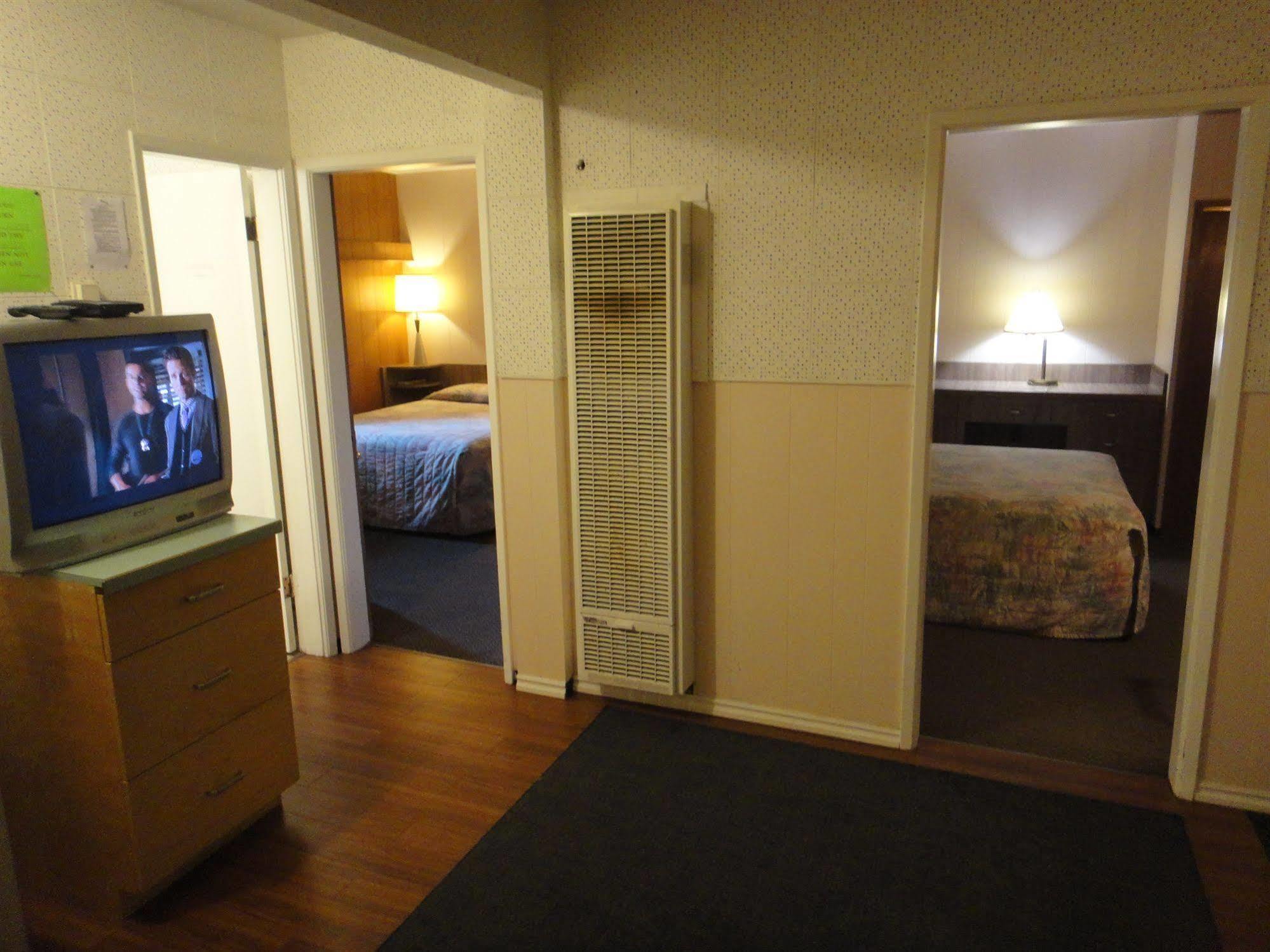Airport Inn クイネル エクステリア 写真
